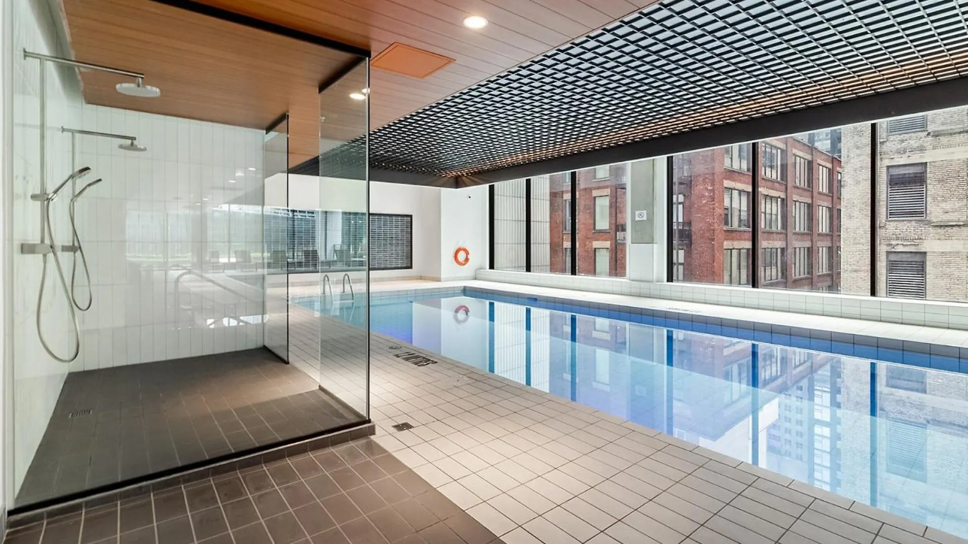 Sky Bridge Spectacular Apartment Montreal