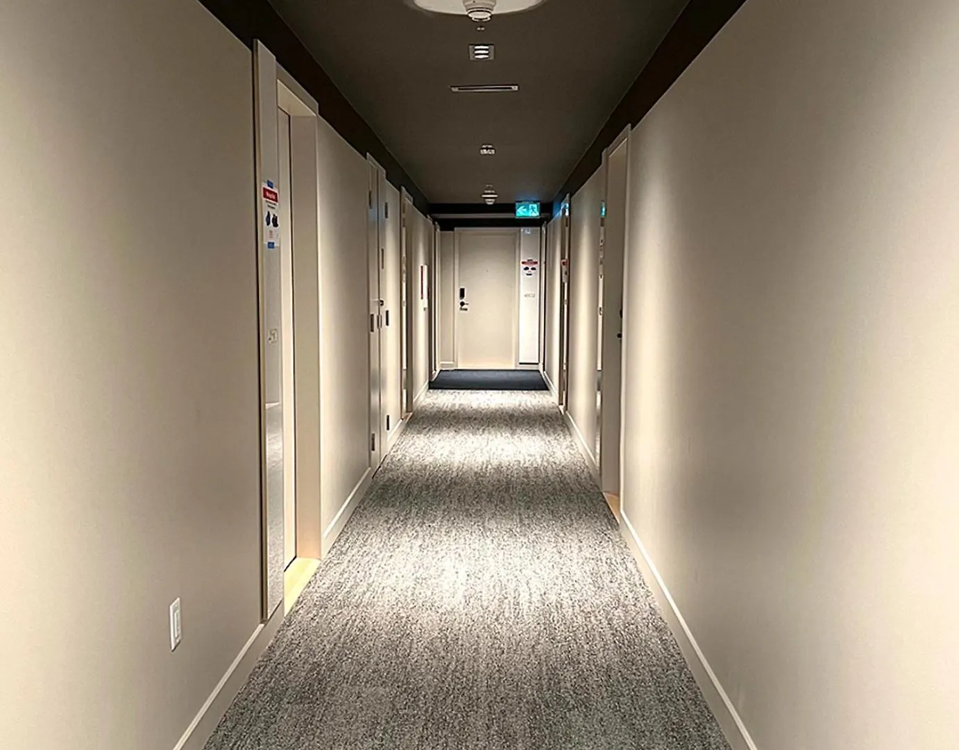 Sky Bridge Spectacular Apartment Montreal